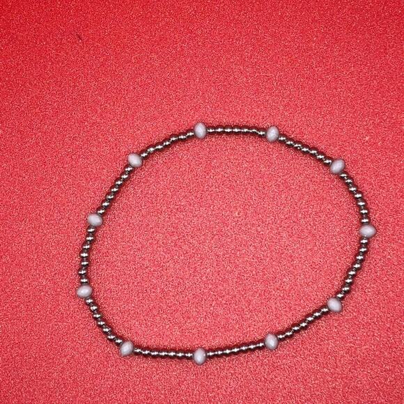 4 Lavender Silver Beaded Bracelets! - Picture 6 of 7